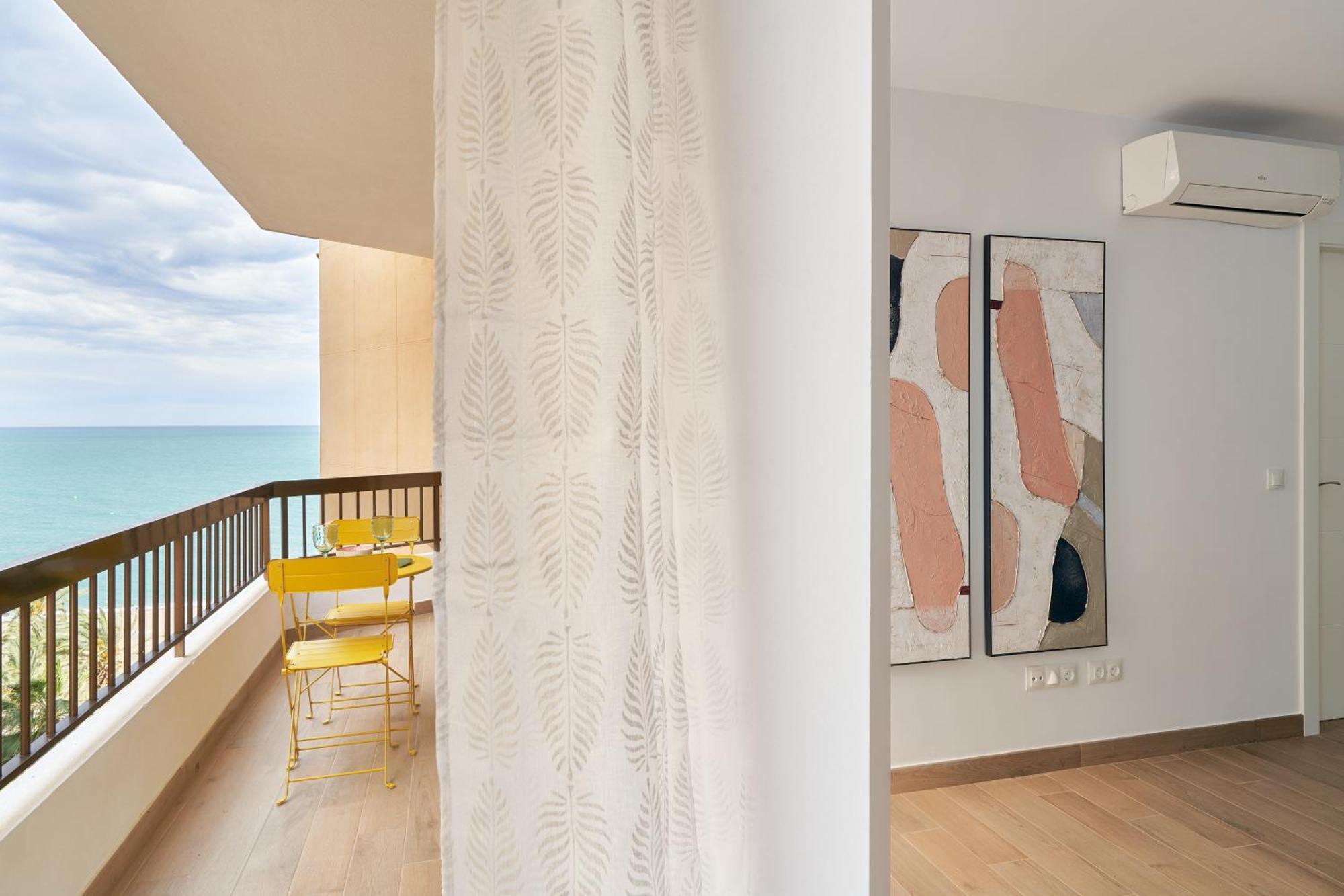 Apartamento En Primera Linea De Playa En La Malagueta Málaga Esterno foto